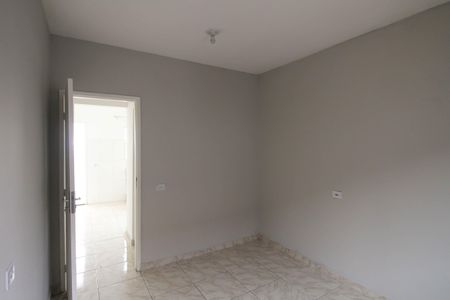 Quarto de apartamento para alugar com 1 quarto, 30m² em Vila Margarida, São Paulo