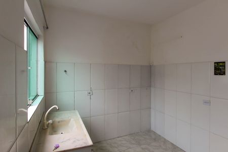 Cozinha de apartamento para alugar com 1 quarto, 30m² em Vila Margarida, São Paulo