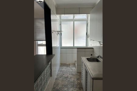 Cozinha de apartamento para alugar com 1 quarto, 43m² em Santana, Porto Alegre
