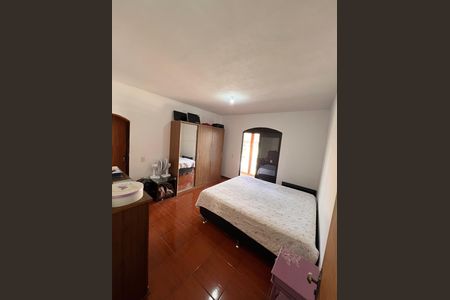 Casa à venda com 4 quartos, 221m² em Jardim Bertioga, Várzea Paulista