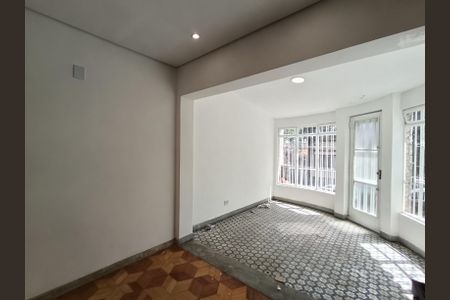 Casa para alugar com 210m², 3 quartos e 3 vagas