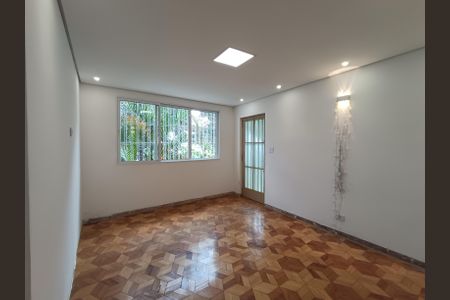 Casa para alugar com 3 quartos, 210m² em Vila da Saúde, São Paulo