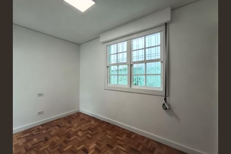 Casa para alugar com 210m², 3 quartos e 3 vagas