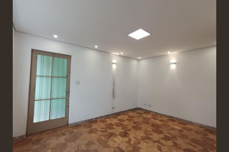 Casa para alugar com 210m², 3 quartos e 3 vagas