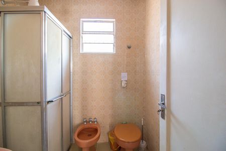 Casa à venda com 126m², 2 quartos e 2 vagas06banheiros001.jpg