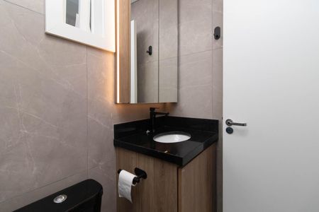 Apartamento à venda com 81m², 2 quartos e sem vagaBanheiro da Suíte