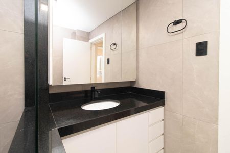 Apartamento à venda com 81m², 2 quartos e sem vagaBanheiro Social