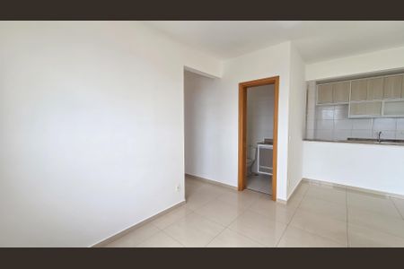 Apartamento para alugar com 65m², 2 quartos e 1 vaga Apartamento para alugar com 65m², 2 quartos e 1 vagaSala de Jantar