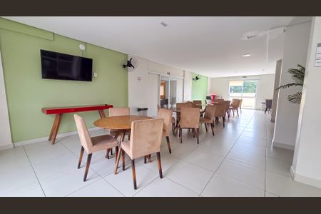 Apartamento para alugar com 65m², 2 quartos e 1 vaga Apartamento para alugar com 65m², 2 quartos e 1 vagaÁrea comum - Salão de festas