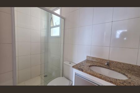 Apartamento para alugar com 65m², 2 quartos e 1 vaga Apartamento para alugar com 65m², 2 quartos e 1 vagaBanheiro Corredor