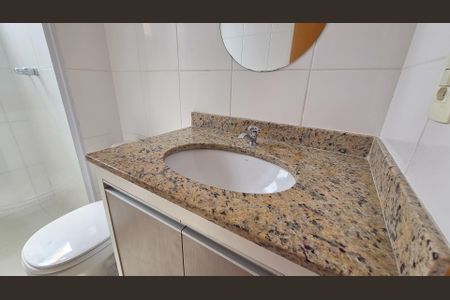 Apartamento para alugar com 65m², 2 quartos e 1 vaga Apartamento para alugar com 65m², 2 quartos e 1 vagaBanheiro Suíte