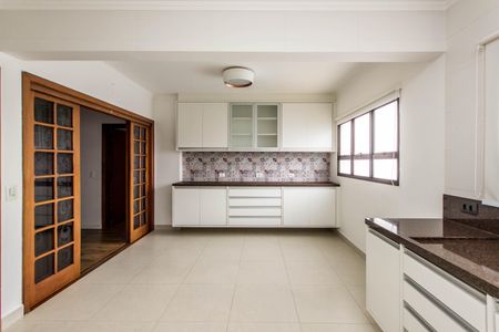 Apartamento à venda com 194m², 4 quartos e 3 vagas04cozinha003.jpg