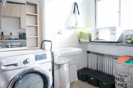 Apartamento à venda com 85m², 3 quartos e 3 vagas Apartamento à venda com 85m², 3 quartos e 3 vagasÁrea de Serviço