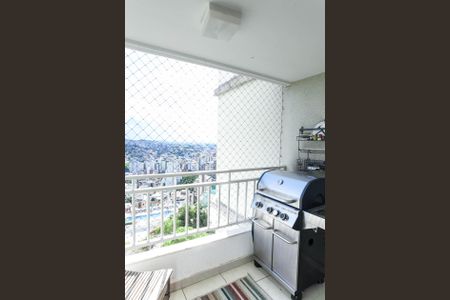 Apartamento à venda com 85m², 3 quartos e 3 vagas Apartamento à venda com 85m², 3 quartos e 3 vagasVaranda da Sala