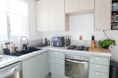 Apartamento à venda com 85m², 3 quartos e 3 vagas Apartamento à venda com 85m², 3 quartos e 3 vagasCozinha