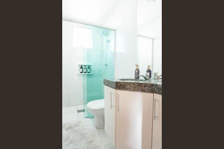 Apartamento à venda com 85m², 3 quartos e 3 vagas Apartamento à venda com 85m², 3 quartos e 3 vagasBanheiro suite