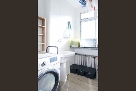 Apartamento à venda com 85m², 3 quartos e 3 vagas Apartamento à venda com 85m², 3 quartos e 3 vagasÁrea de Serviço