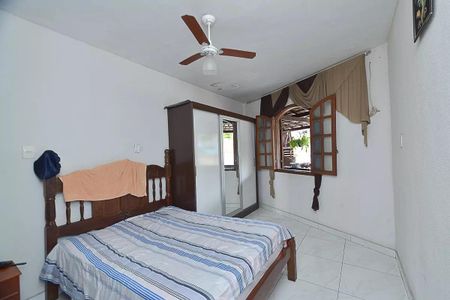 Casa à venda com 200m², 4 quartos e 1 vaga Casa à venda com 200m², 4 quartos e 1 vagaSuíte