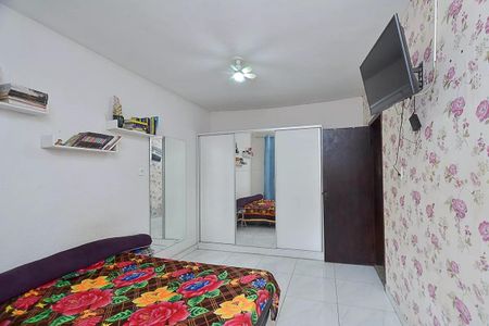 Casa à venda com 200m², 4 quartos e 1 vaga Casa à venda com 200m², 4 quartos e 1 vagaQuarto 2