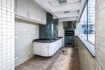 Apartamento à venda com 184m², 3 quartos e 3 vagasQuintal