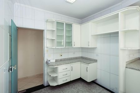 Apartamento à venda com 184m², 3 quartos e 3 vagasCozinha