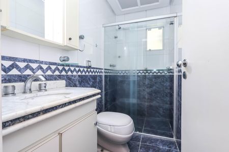 Apartamento à venda com 184m², 3 quartos e 3 vagasBanheiro Social 1