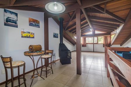 Casa para alugar com 200m², 3 quartos e 1 vaga