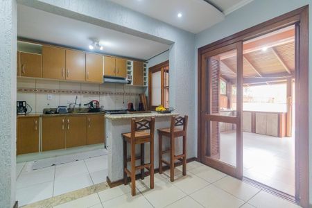 Casa para alugar com 3 quartos, 200m² em Guarujá, Porto Alegre