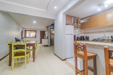 Casa para alugar com 200m², 3 quartos e 1 vaga