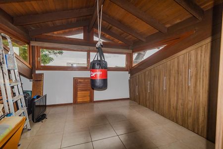 Casa para alugar com 3 quartos, 200m² em Guarujá, Porto Alegre