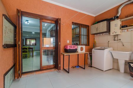 Casa para alugar com 3 quartos, 200m² em Guarujá, Porto Alegre
