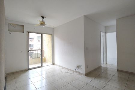Sala de apartamento para alugar com 2 quartos, 56m² em Pechincha, Rio de Janeiro