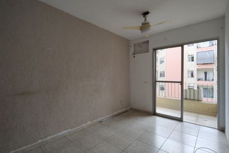 Sala de apartamento para alugar com 2 quartos, 56m² em Pechincha, Rio de Janeiro