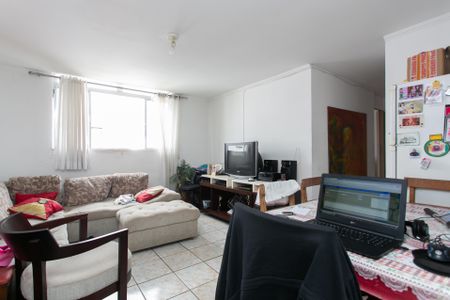 Sala de apartamento para alugar com 3 quartos, 72m² em Cidade Antônio Estêvão de Carvalho, São Paulo