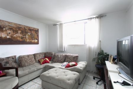 Sala de apartamento para alugar com 3 quartos, 72m² em Cidade Antônio Estêvão de Carvalho, São Paulo