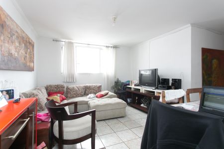 Apartamento para alugar com 72m², 3 quartos e 1 vaga Apartamento para alugar com 72m², 3 quartos e 1 vagaSala