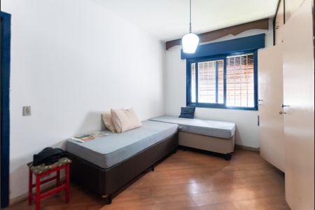 Casa à venda com 3 quartos, 225m² em Bosque da Saúde, São Paulo