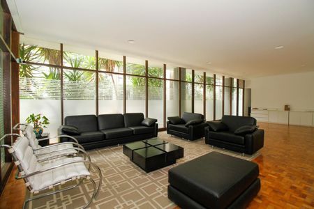 Apartamento para alugar com 154m², 2 quartos e 2 vagas Apartamento para alugar com 154m², 2 quartos e 2 vagasHall Social