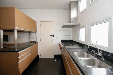Apartamento para alugar com 154m², 2 quartos e 2 vagas Apartamento para alugar com 154m², 2 quartos e 2 vagasCozinha