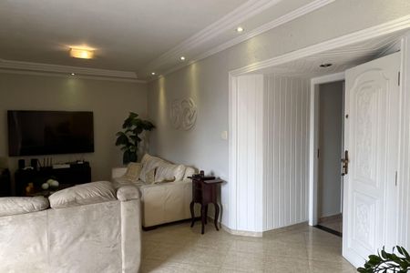 Apartamento para alugar com 177m², 4 quartos e 2 vagas Apartamento para alugar com 177m², 4 quartos e 2 vagasSala