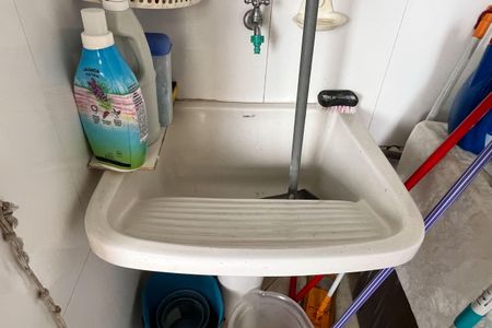 Apartamento para alugar com 177m², 4 quartos e 2 vagas Apartamento para alugar com 177m², 4 quartos e 2 vagasCozinha e Área de Serviço