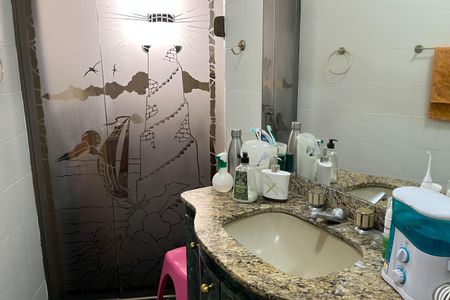 Apartamento para alugar com 177m², 4 quartos e 2 vagas Apartamento para alugar com 177m², 4 quartos e 2 vagasBanheiro