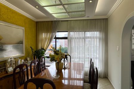 Apartamento para alugar com 177m², 4 quartos e 2 vagas Apartamento para alugar com 177m², 4 quartos e 2 vagasSala de Jantar