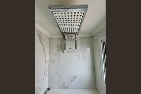 Apartamento à venda com 56m², 2 quartos e 1 vaga Apartamento à venda com 56m², 2 quartos e 1 vagaBanheiro