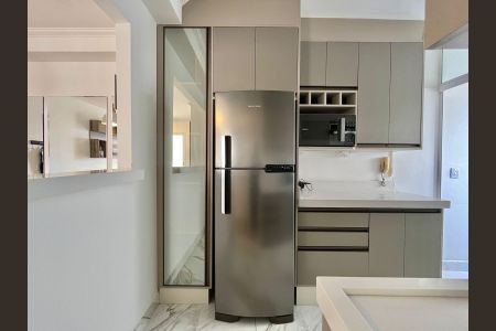 Apartamento à venda com 56m², 2 quartos e 1 vaga Apartamento à venda com 56m², 2 quartos e 1 vagaCozinha