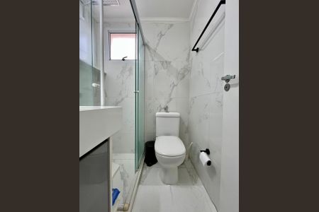 Banheiro de apartamento à venda com 2 quartos, 56m² em Vila Progresso, Campinas