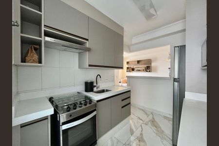 Apartamento à venda com 56m², 2 quartos e 1 vaga Apartamento à venda com 56m², 2 quartos e 1 vagaCozinha