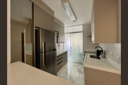 Apartamento à venda com 56m², 2 quartos e 1 vaga Apartamento à venda com 56m², 2 quartos e 1 vagaCozinha