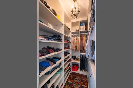 Apartamento à venda com 243m², 3 quartos e 4 vagasSuíte