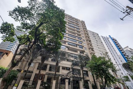 Apartamento à venda com 243m², 3 quartos e 4 vagasFachada